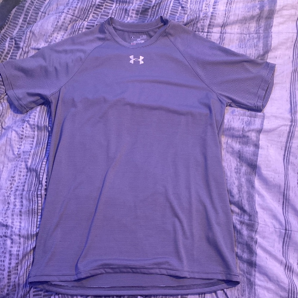 Mens small under armour striped t-shirt